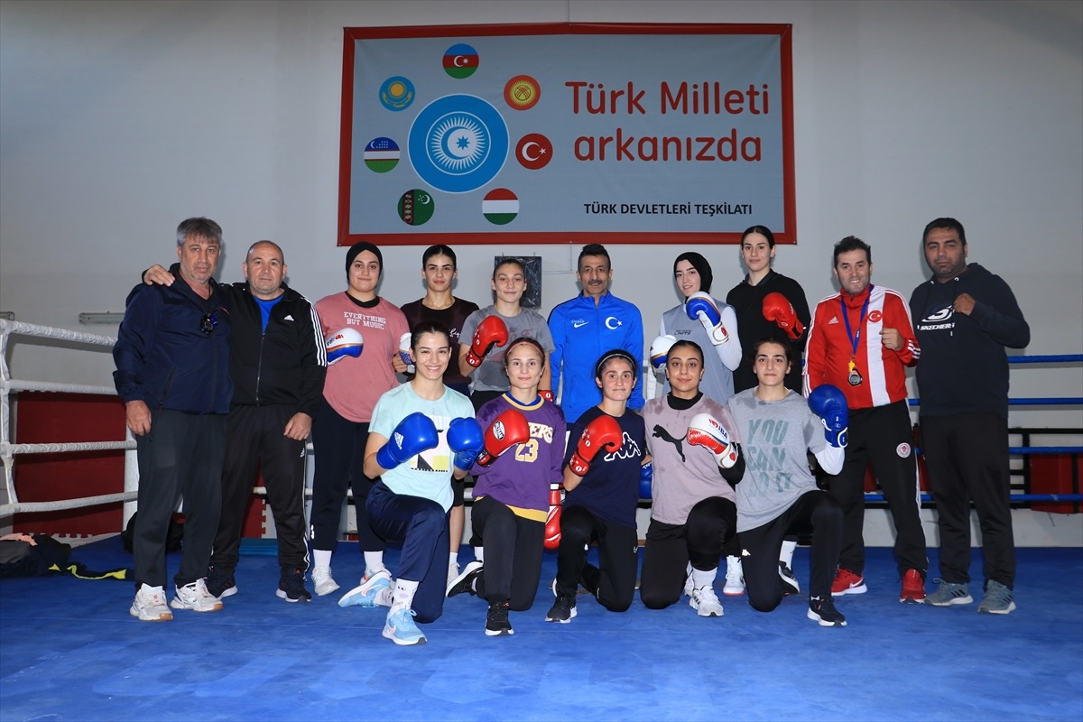 22 Yaş Altı Kadın Boks Milli Takımı Kastamonu\'da Kamp Yapıyor