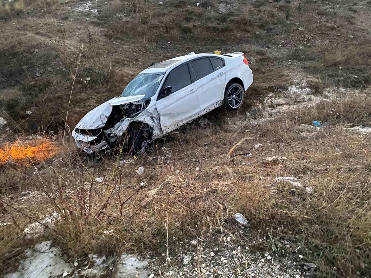 Bilecik\'te Otomobil Şarampole Uçtu: 1 Kişi Hayatını Kaybetti