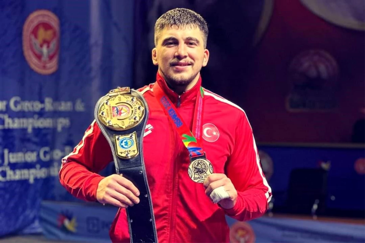 Milli güreşçi Ahmet Talha Kacur, Tokyo\'da altın madalya kazanmak istiyor