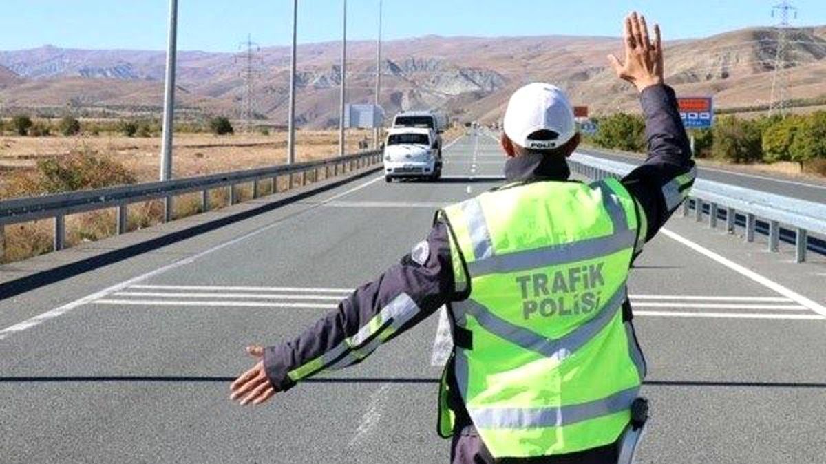 Erzurum\'da Bir Haftada Sürücülere 2 Milyon 960 Bin TL Cezai İşlem Uygulandı