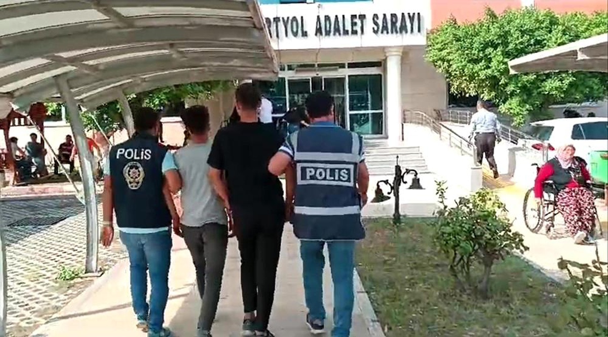 Hatay\'da Hırsızlık ve Uyuşturucu Operasyonu: 5 Şahıs Yakalandı
