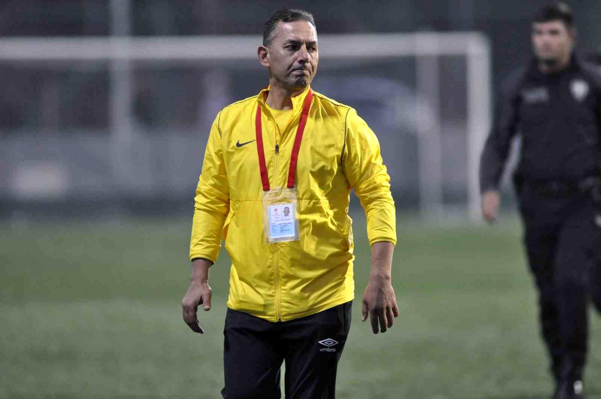 Kayserigücü Futbol Kulübü Antrenörü Rasim Aykurt ile Yollarını Ayırdı