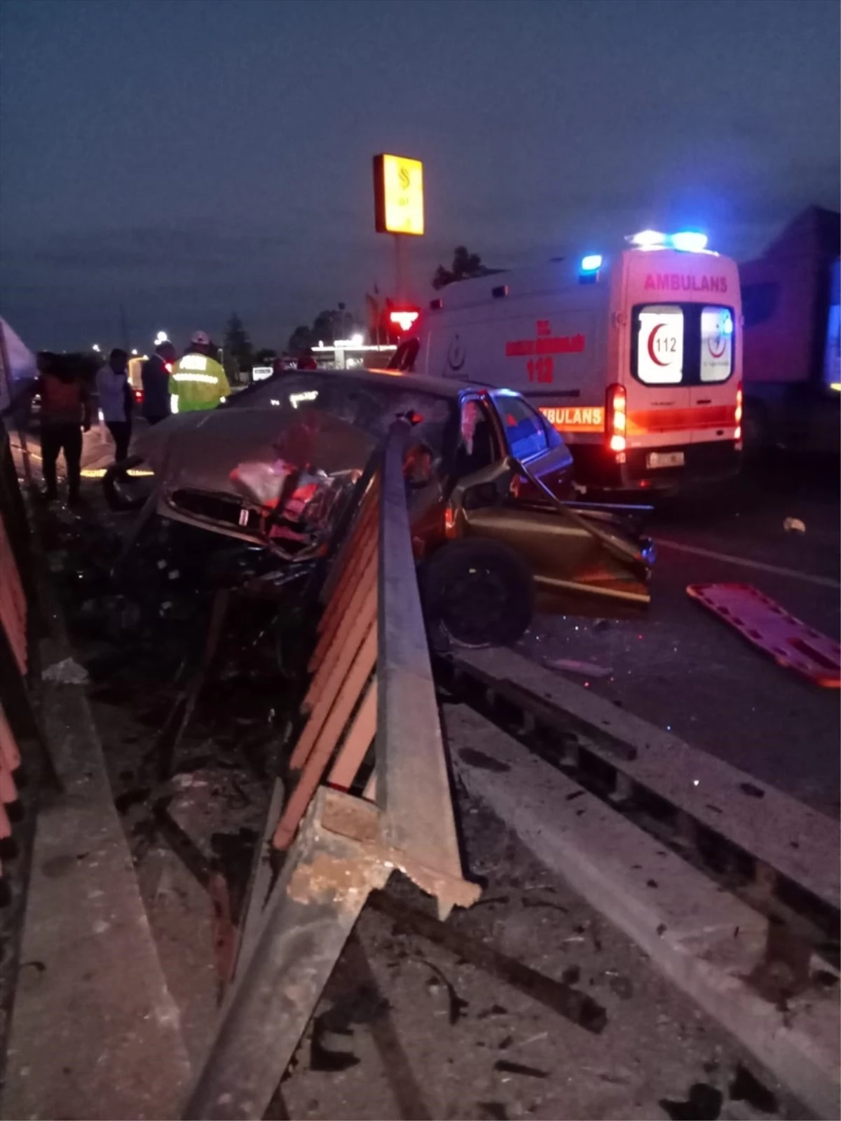 Konya\'da trafik kazasında 2 kişi öldü, 2 kişi yaralandı