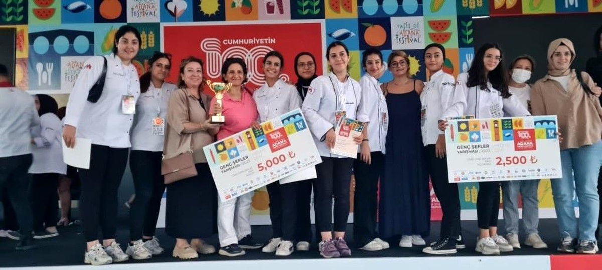 Adana Lezzet Festivali\'nde Genç Şefler Yarışıyor