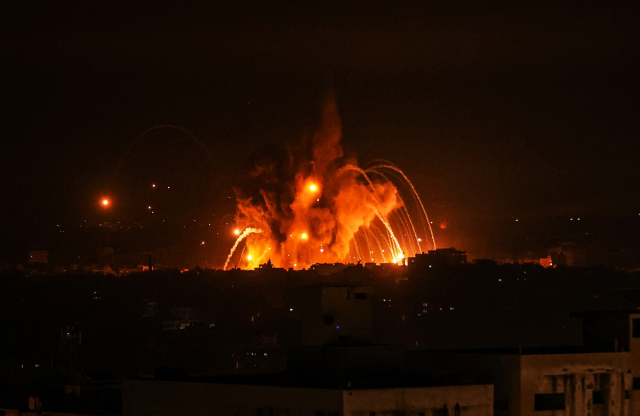 Netanyahu, Gazze'yi yerle bir ettikleri anları bu notla paylaştı: Tüm gücümüzle devam edelim