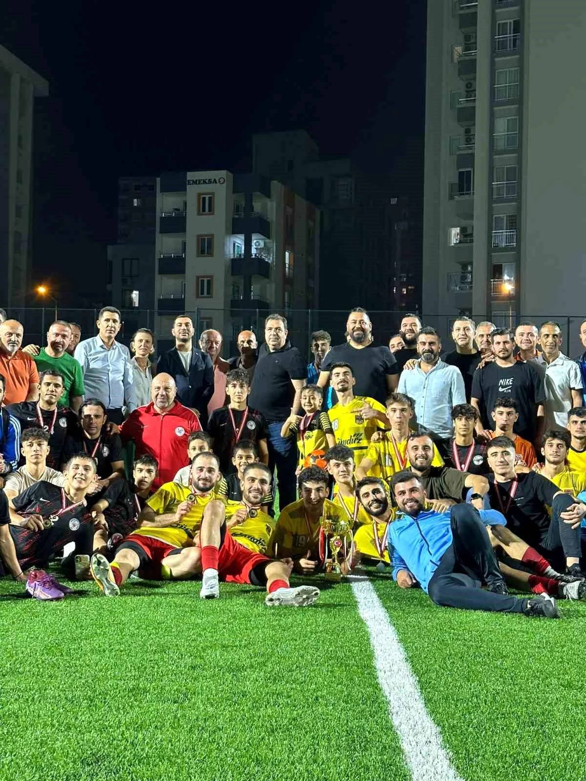 Cihangirspor, \'4.Geleneksel Sporun Gülen Yüzü Süper Amatör Lig Turnuvası\'nda \'Süper Kupa\' maçını kazandı
