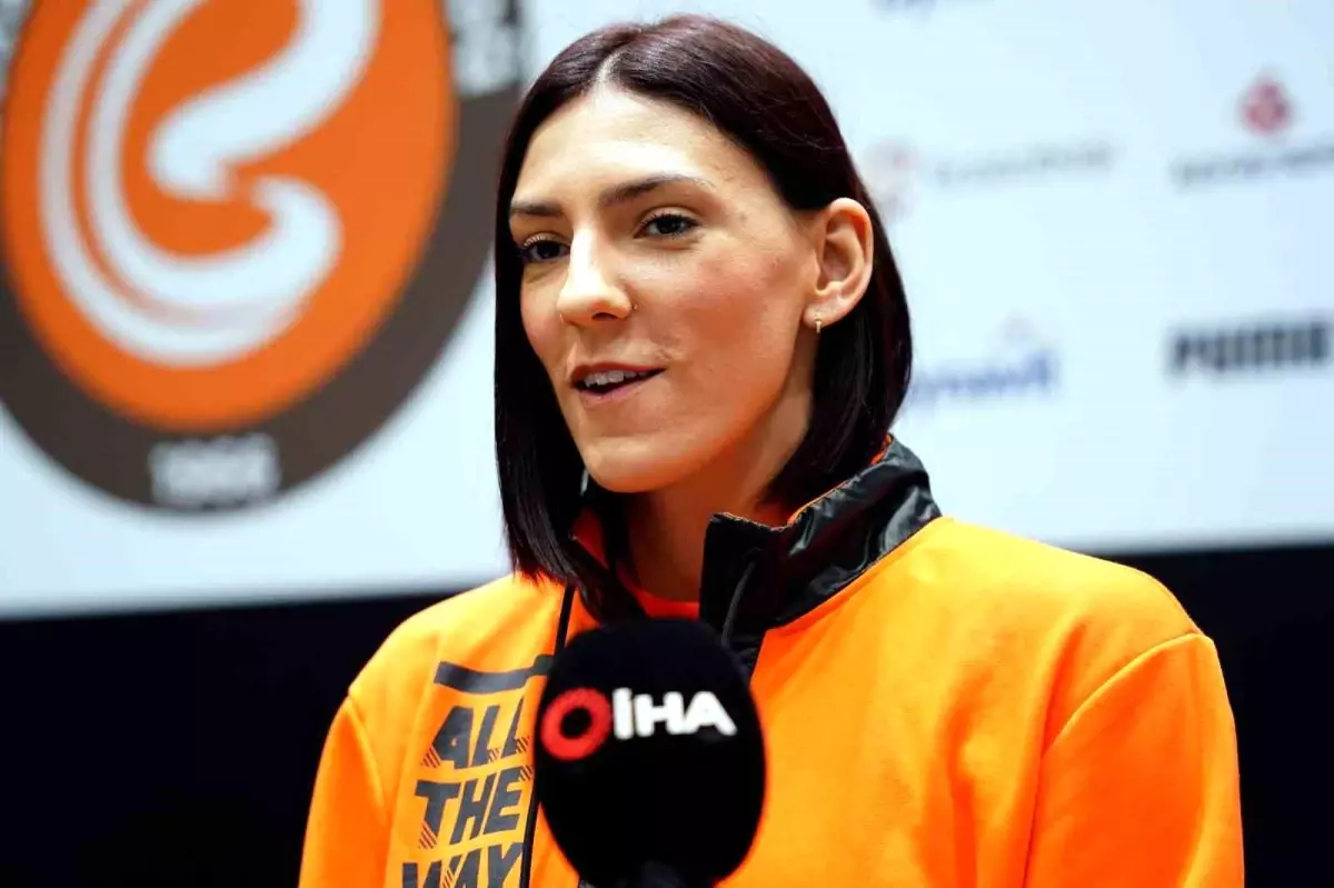 Eczacıbaşı Dynavit\'in başarılı voleybolcusu Tijana Boskovic: Bu sene bol kupalı, başarılarla dolu bir yıl olacak