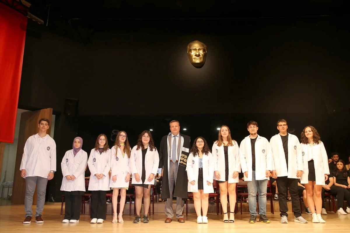 Trakya Üniversitesi Tıp Fakültesi Öğrencileri İçin Beyaz Önlük Giyme Töreni