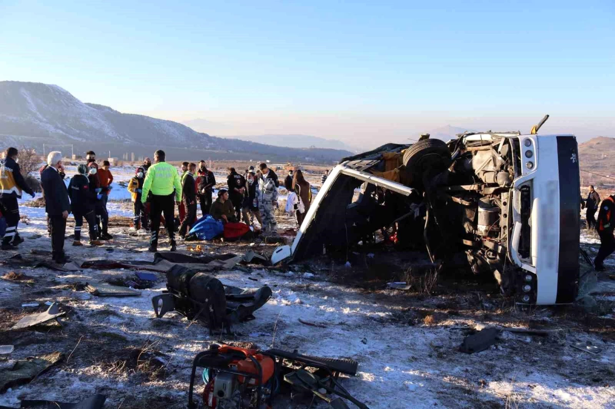 Kayseri\'deki Midibüs Kazasında İşletme Sahiplerine Cezasızlık Tepki Çekti