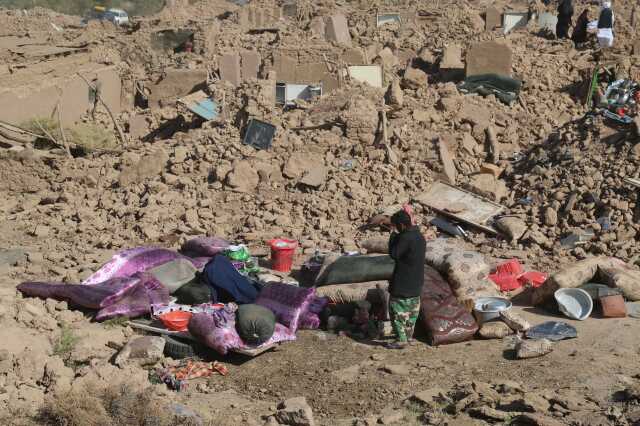 Afganistan, 11 dakika arayla 6,3 ve 5 büyüklüğünde iki depremle sarsıldı Afganistan, 11 dakika arayla 6,3 ve 5 büyüklüğünde iki depremle sarsıldı