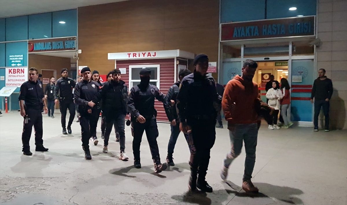 İnegöl\'de 20 düzensiz göçmen yakalandı