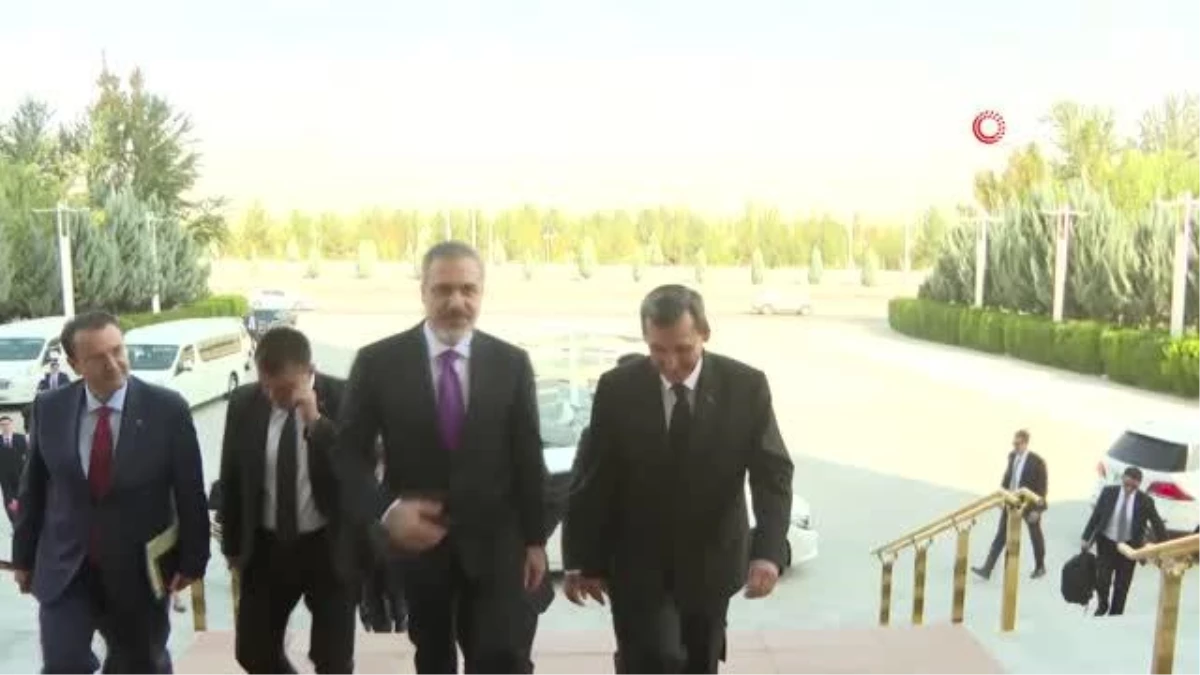 Dışişleri Bakanı Hakan Fidan, Türkmenistan\'da Raşid Meredov ile görüştü