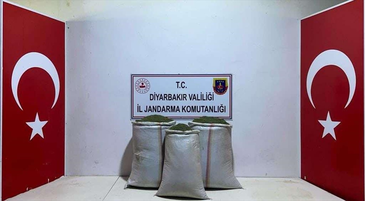 Diyarbakır Lice\'de 97 Kilogram Uyuşturucu Ele Geçirildi