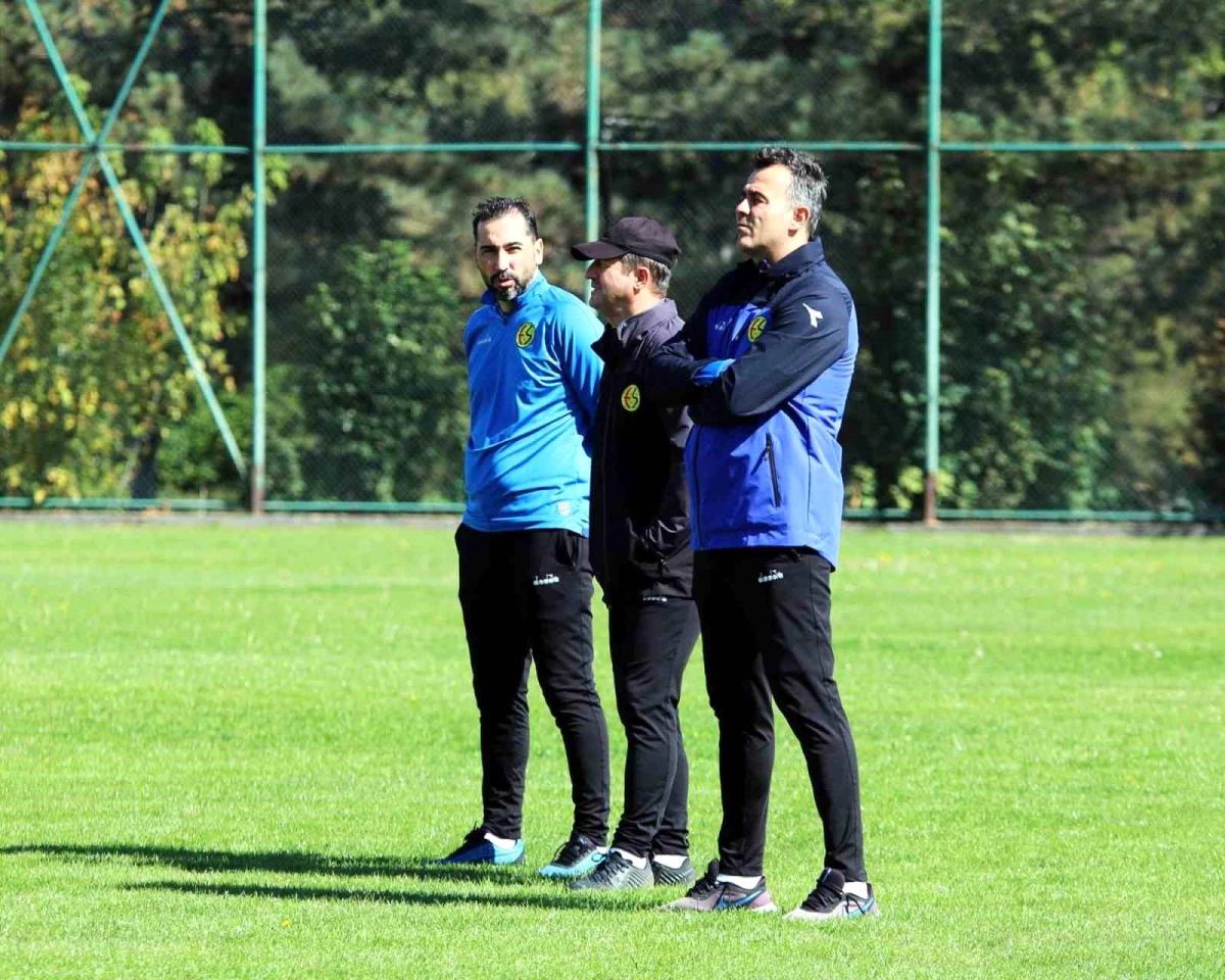 Eskişehirspor, Eskişehir Demirspor maçının hazırlıklarına devam ediyor