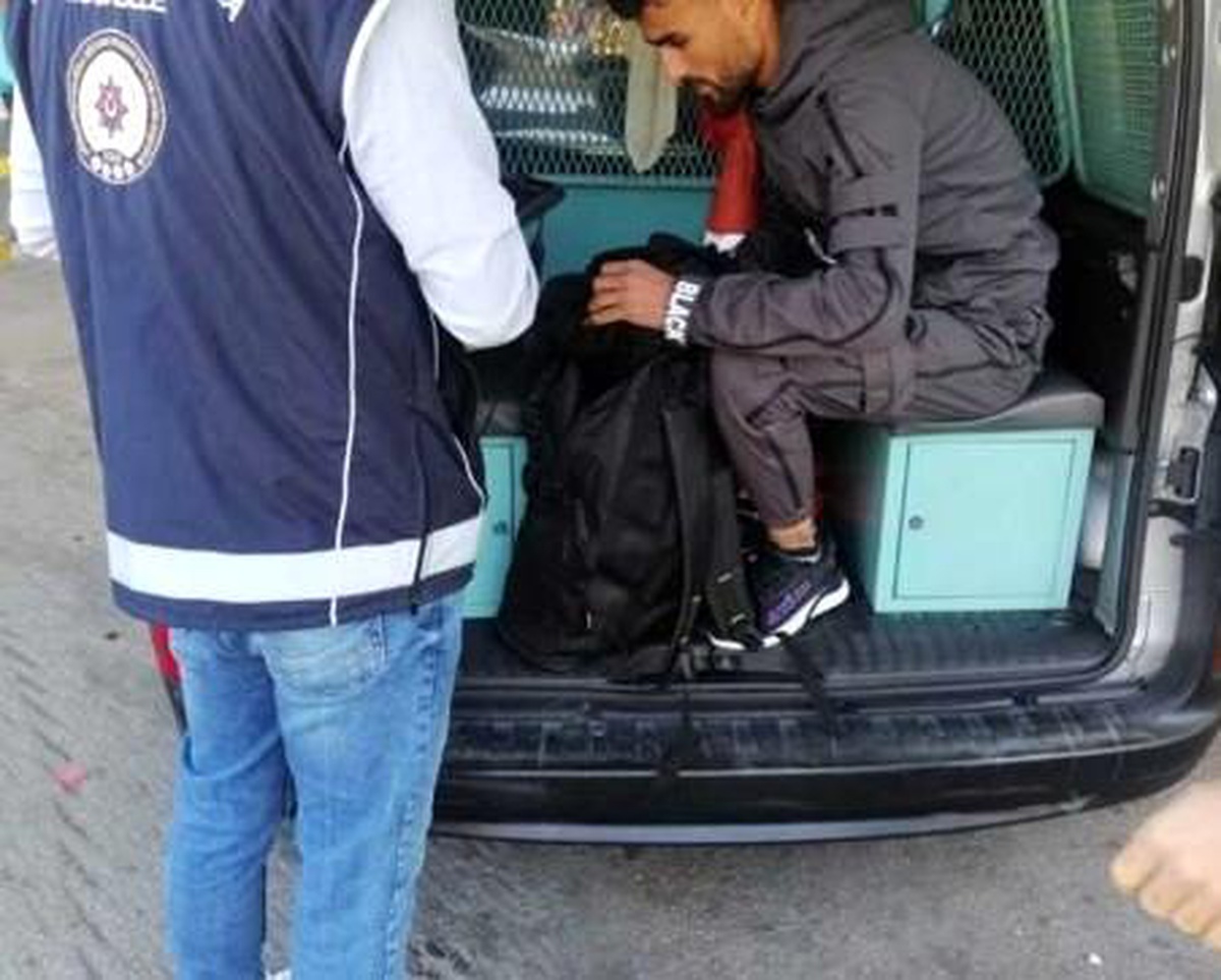 Isparta\'da 14 yabancı uyruklu şahıs sınır dışı edildi