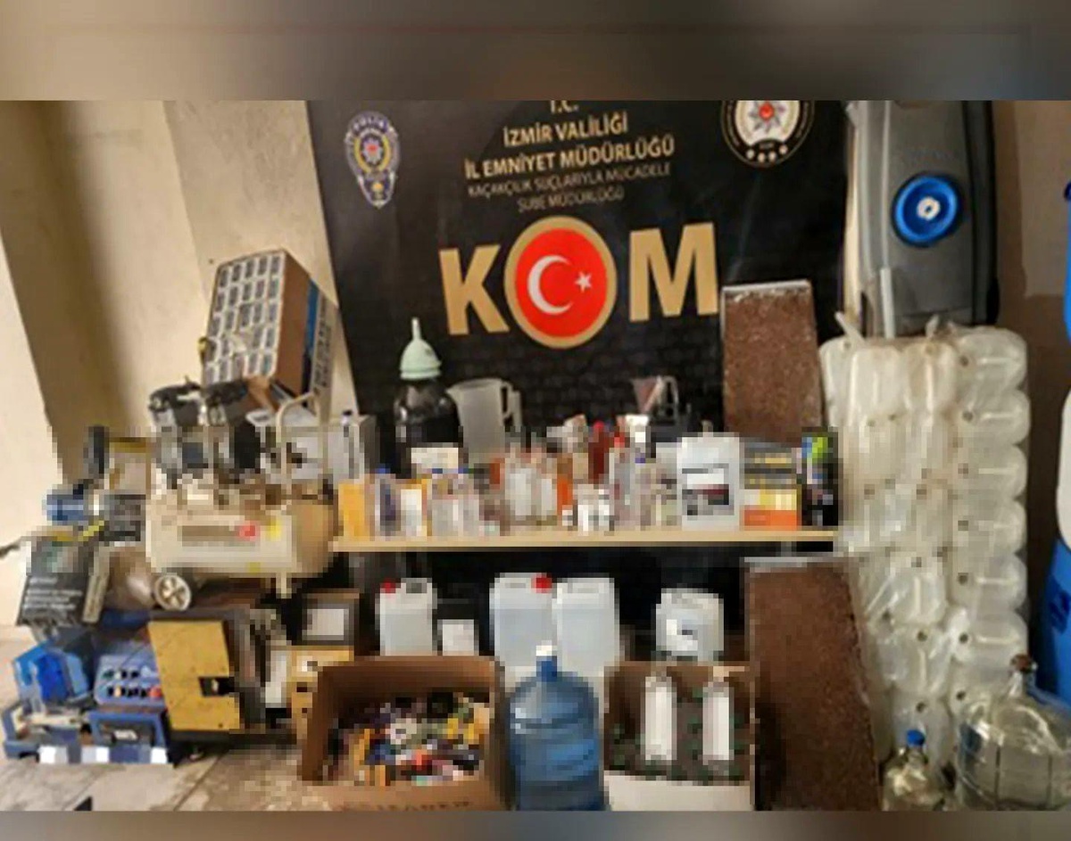 İzmir\'de Kaçakçılıkla Mücadele Operasyonları Sonuçlandı