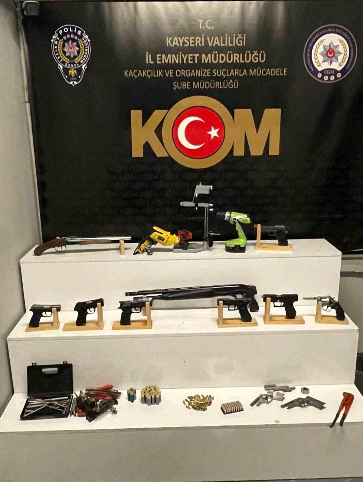 Kurusıkı Tabancaları Ateşli Silaha Çeviren 2 Kişi Gözaltına Alındı