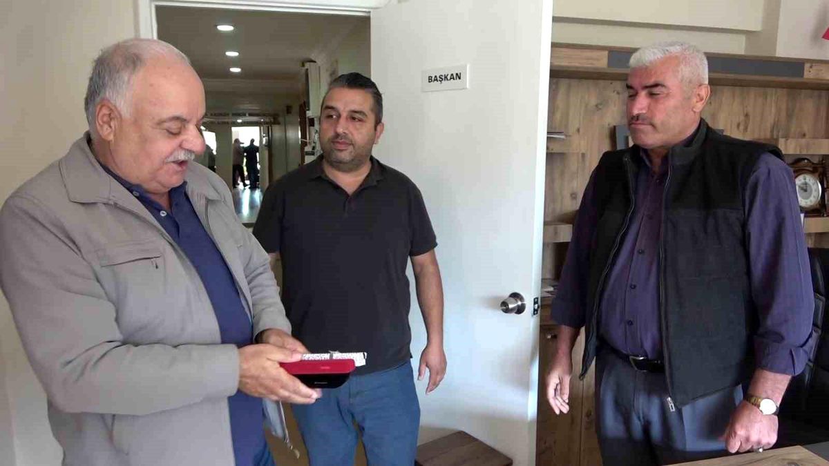 Minibüs Şoförü Unutulan Altınları Sahibine Ulaştırdı