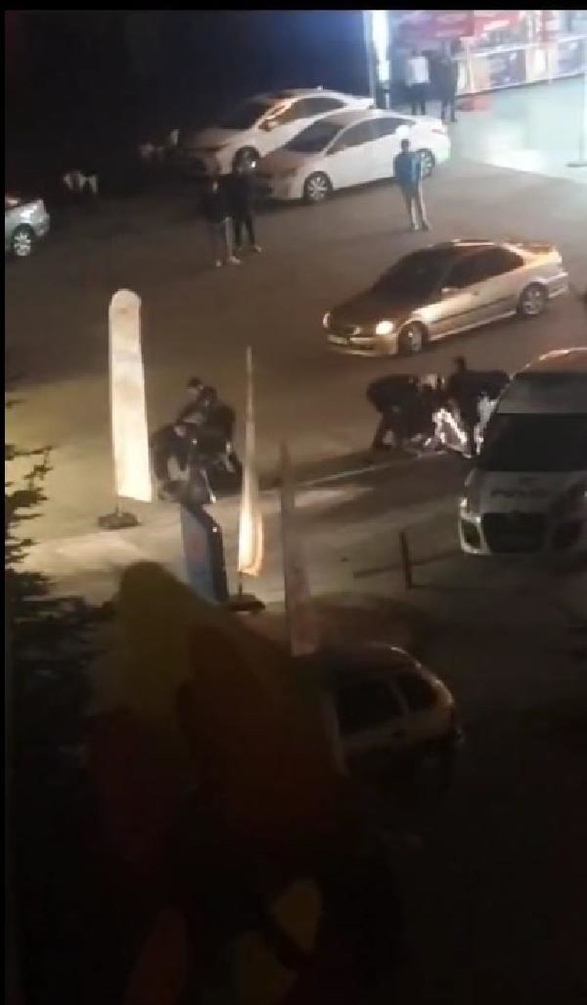 Çorum'da Alkollü 3 Kişi Akaryakıt İstasyonunda Gözaltına Alındı