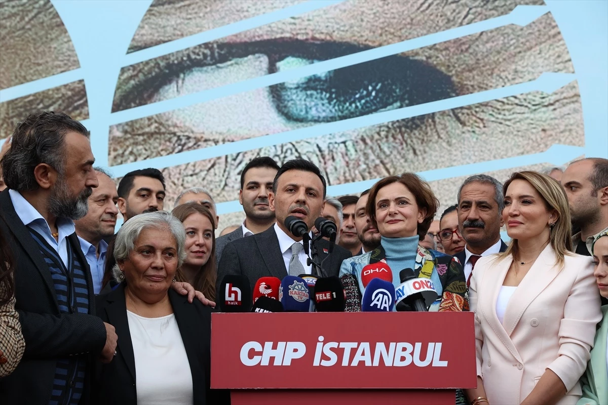 CHP İstanbul İl Kongresi\'nde Özgür Çelik İstanbul İl Başkanı seçildi