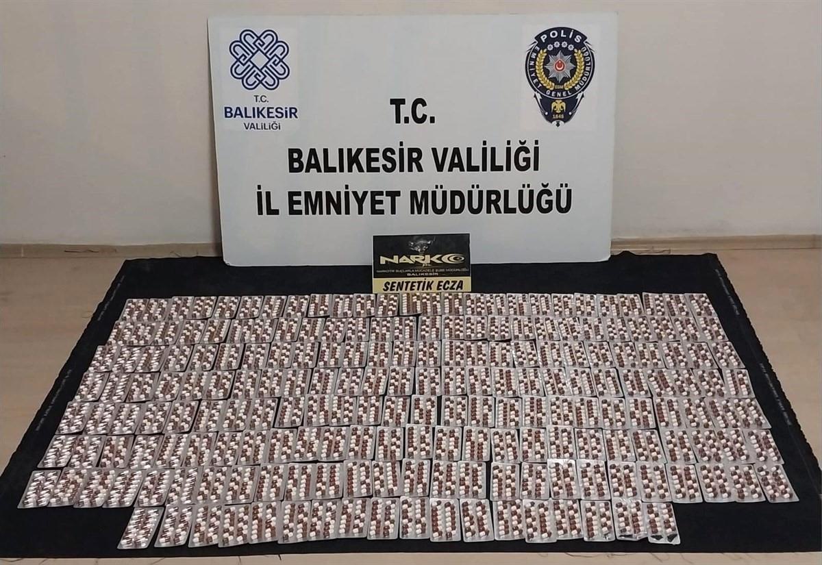 Balıkesir\'de Uyuşturucu Hap Operasyonu: 2 Kişi Gözaltına Alındı