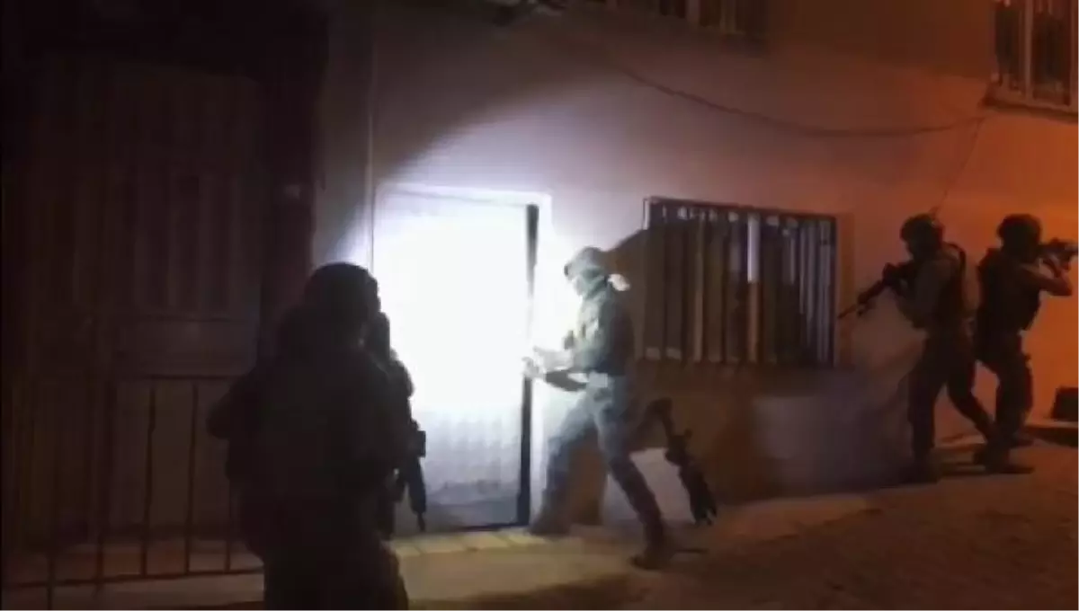 Şanlıurfa'da Uyuşturucu Satıcılarına Operasyon: 23 Şüpheli Gözaltına Alındı