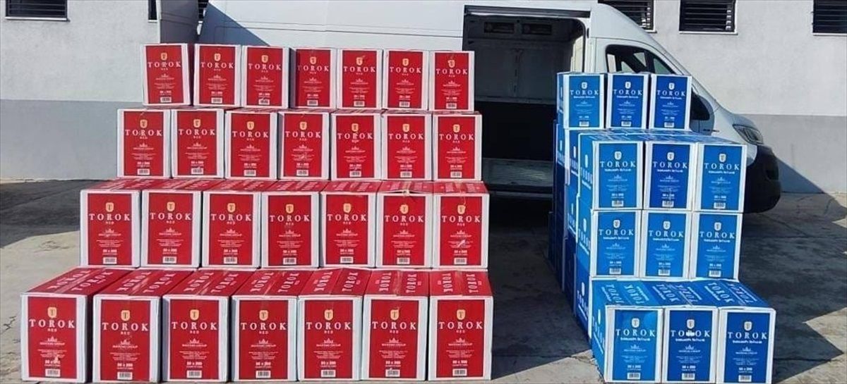 Tekirdağ\'da minibüste 1 milyon 680 bin makaron ele geçirildi