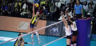 VakıfBank, Fenerbahçe'yi 3-2 yenerek şampiyon oldu