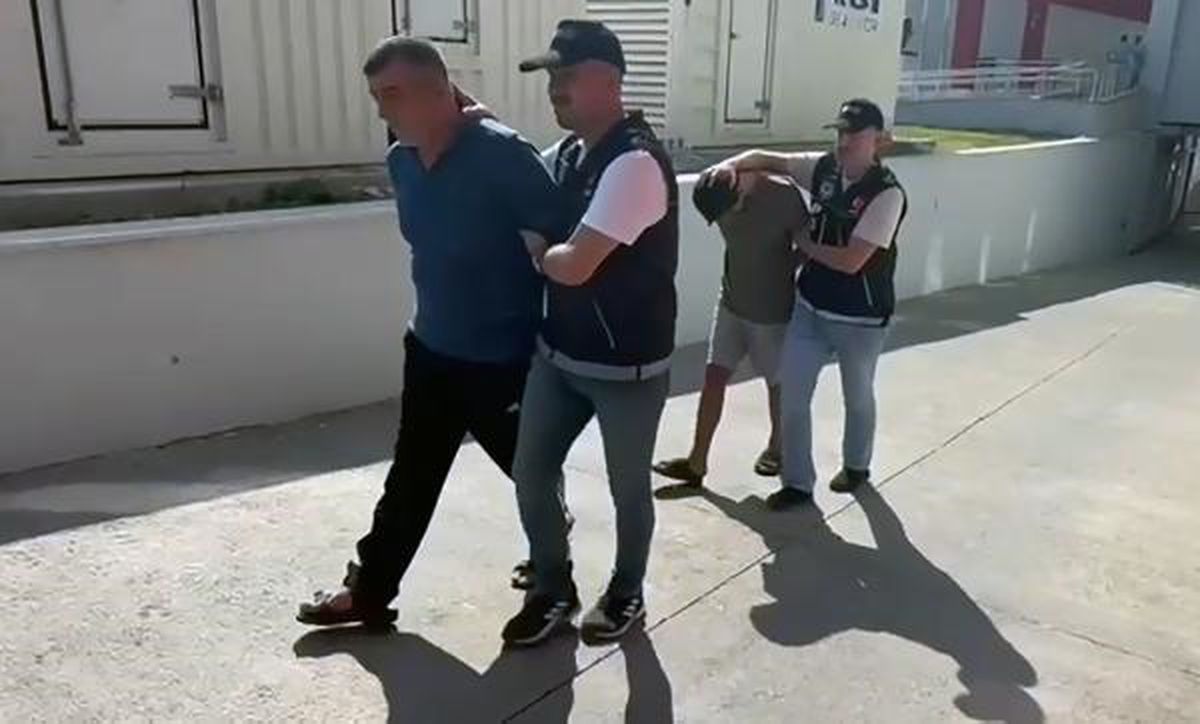 Adana\'da Uyuşturucu Operasyonu: 3 Tutuklama