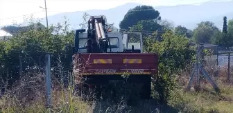 Balıkesir'de freni boşalan vincin sürücüsü ve yanındaki kişi yaralandı