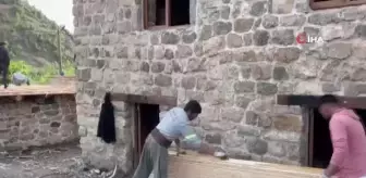 Çukurca'nın 400 yıllık kale evleri butik otel olma yolunda
