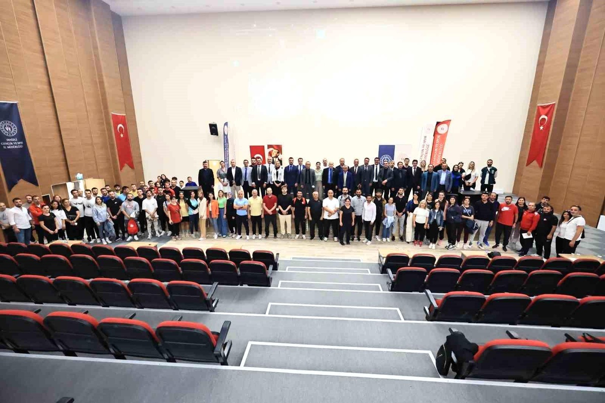 Denizli\'de Antrenörler Yeni Sezonu Değerlendirdi