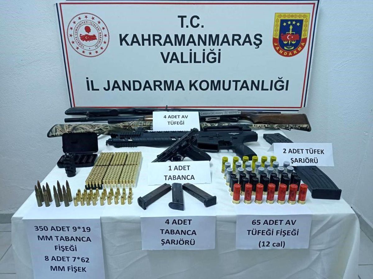 Kahramanmaraş\'ta düğünde havaya ateş edenlerin evinde silah ve mühimmat ele geçirildi