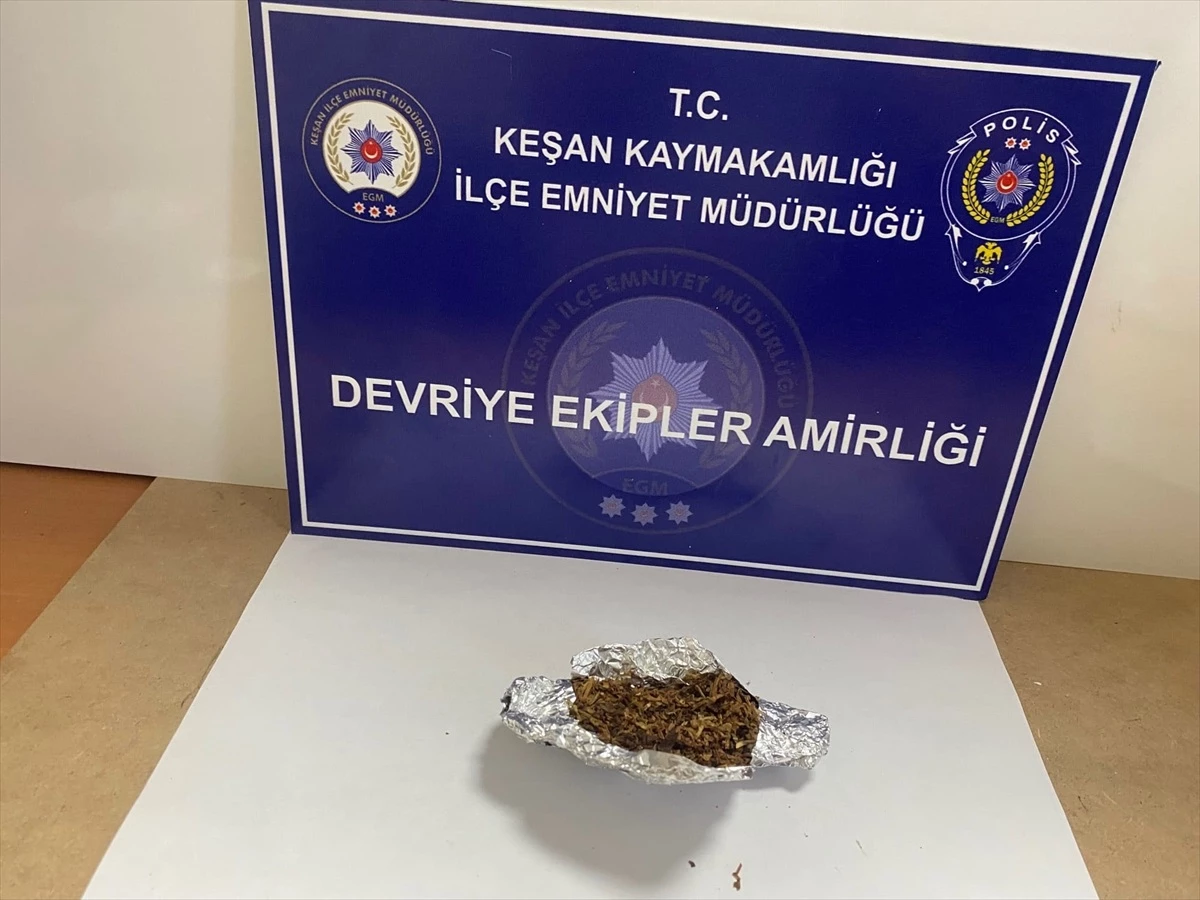 Edirne\'de Uyuşturucu Ticareti Yapan 4 Şüpheli Gözaltına Alındı