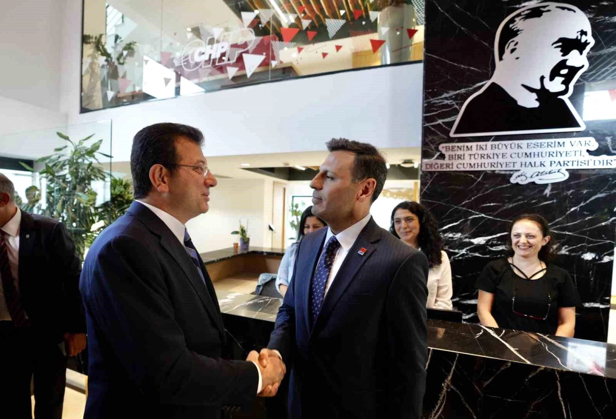 İmamoğlu, İstanbul İl Başkanı Özgür Çelik\'i ziyaret etti
