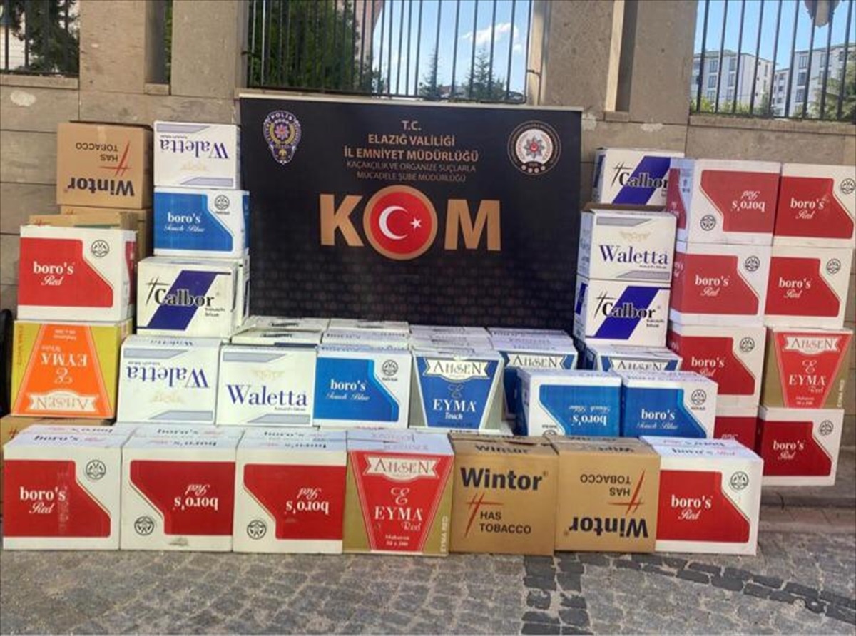 Elazığ\'da 780 Bin 600 Dal Makaron Ele Geçirildi