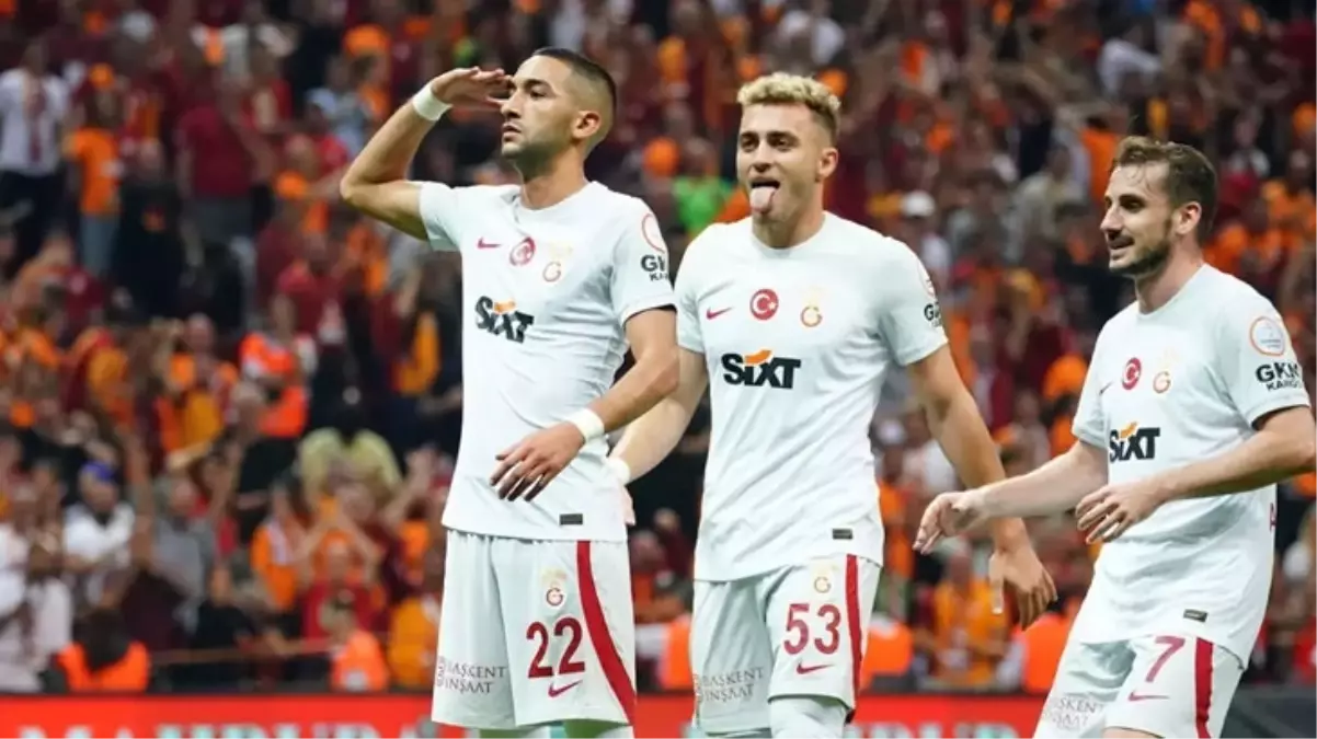 Apar topar Türkiye\'ye dönecek! Hakim Ziyech, milli takım kampında sakatlandı