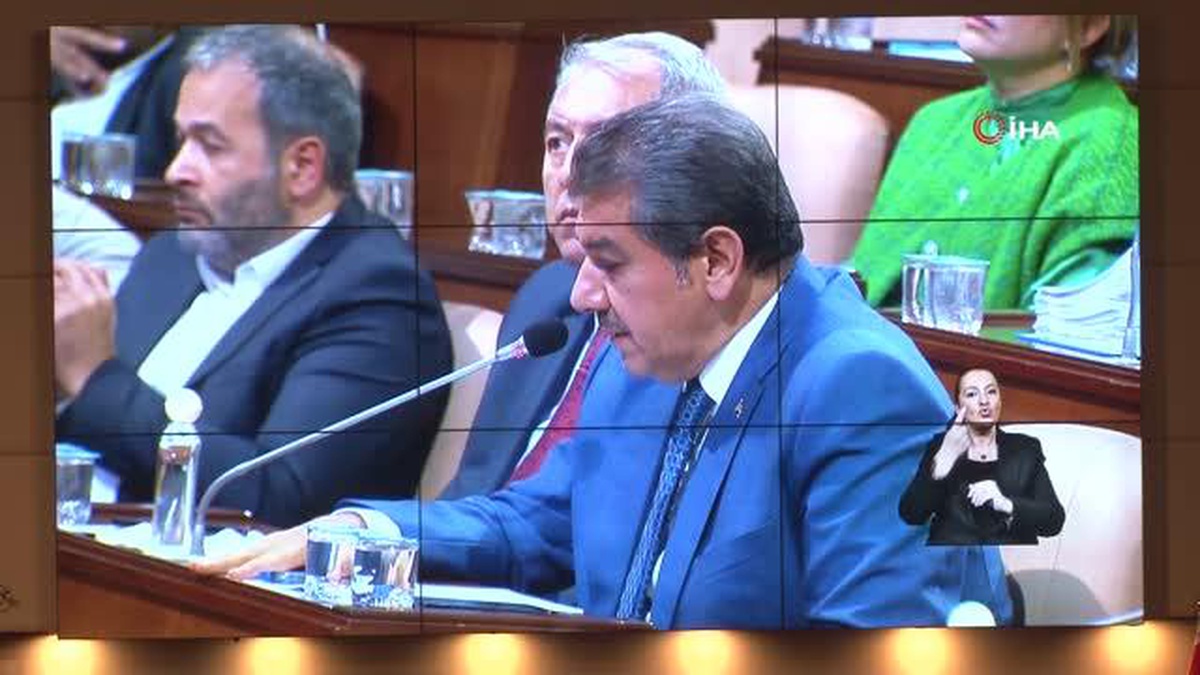 İstanbul Büyükşehir Belediyesi Meclisi Üyeleri Gazze\'ye Ambulans Gönderiyor