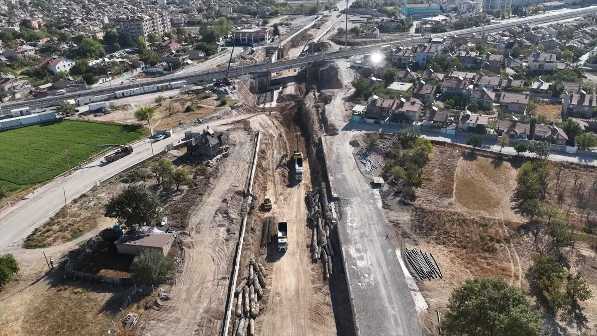 Konya'da Köprülü Kavşak ve Alt Geçit İnşaatları Devam Ediyor