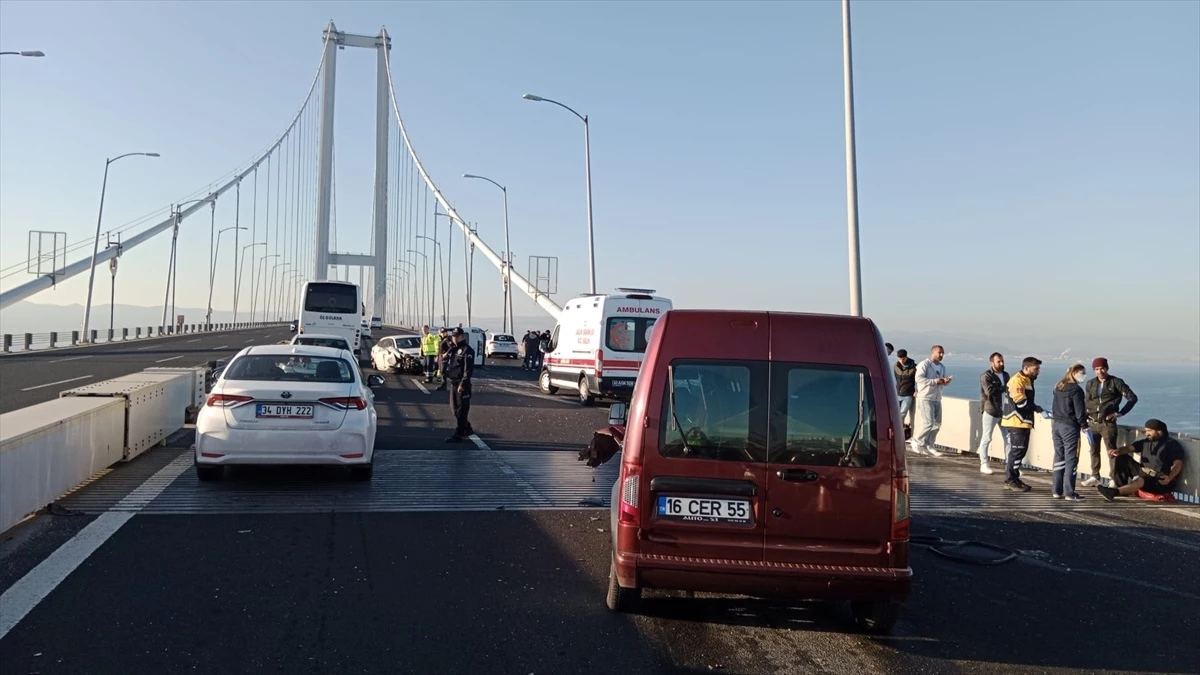 Osmangazi Köprüsü\'nde Zincirleme Kaza: 9 Yaralı