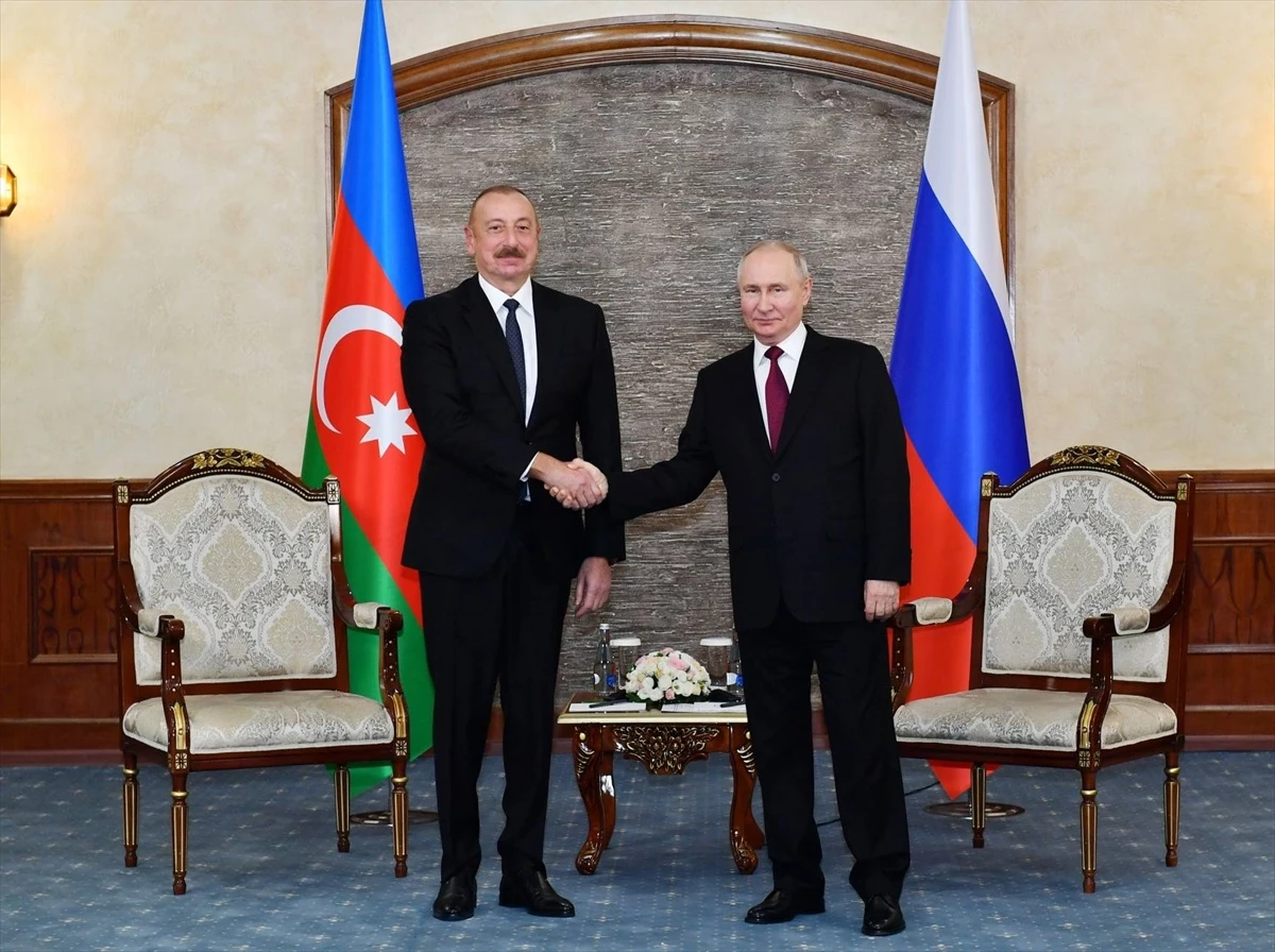 Putin ve Aliyev, Bişkek\'te bir araya geldi