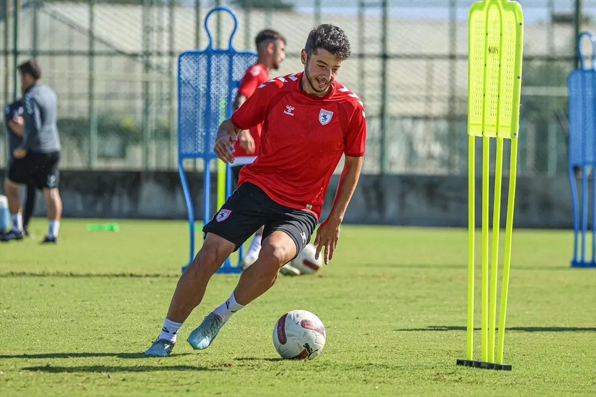 Samsunspor, RAMS Başakşehir maçı için Antalya\'da hazırlıklara başladı