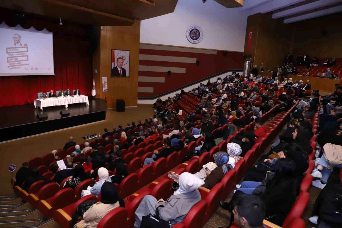 100. yılında Türkiye Cumhuriyeti 1923-2023 Uluslararası Sempozyumu Atatürk Üniversitesi\'nde başladı