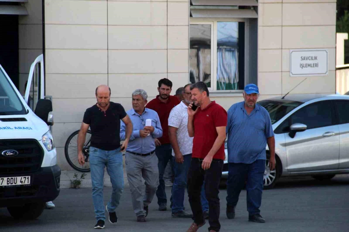 Antalya\'da arazi anlaşmazlığından çıkan kavgada 2 kişi hayatını kaybetti