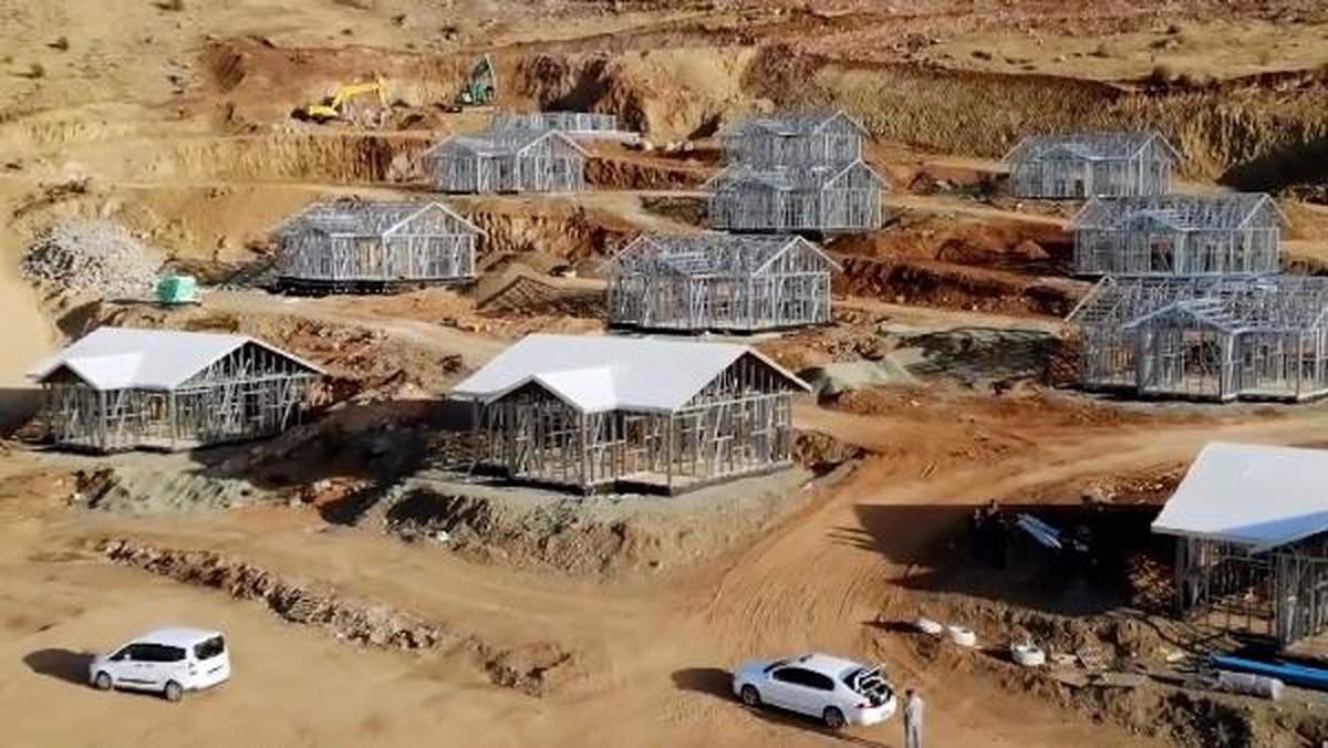 Deprem Bölgesinde 100 Bin Köy Evi Çelikten Yapılacak
