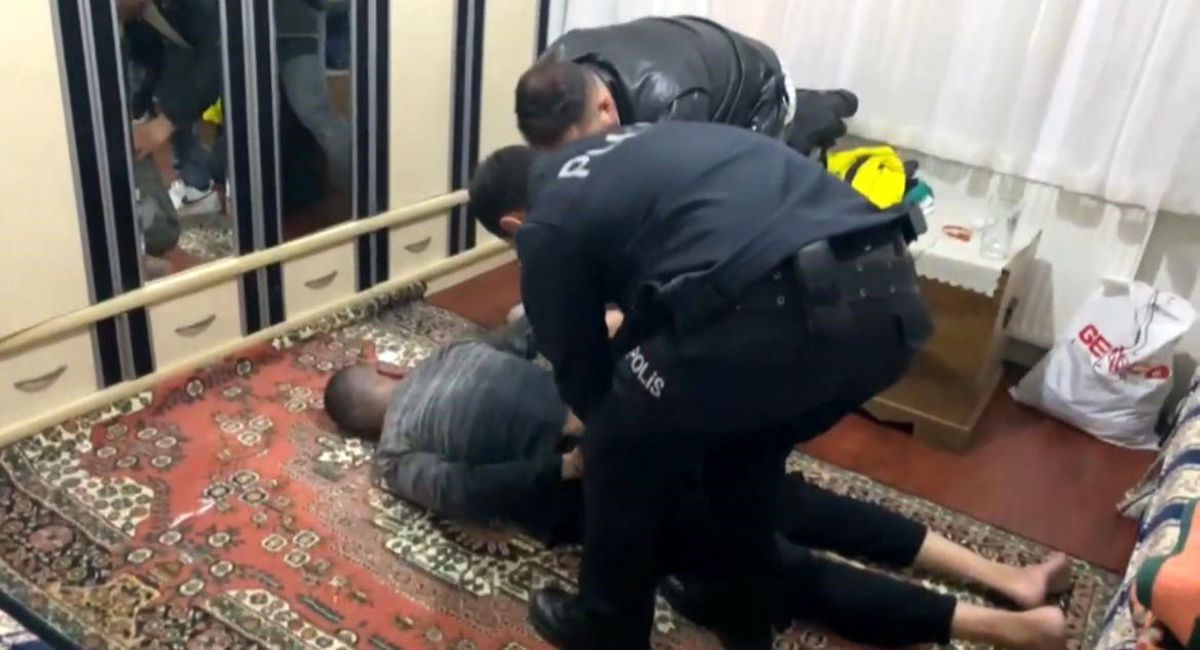 Bursa'da Şafak Operasyonu: 128 Kişi Gözaltına Alındı
