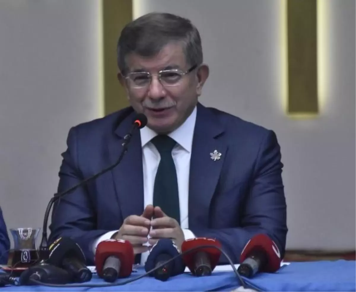 Davutoğlu: Mescid-i Aksa'nın İslami karakterini yok etmeye çalışıyorlar