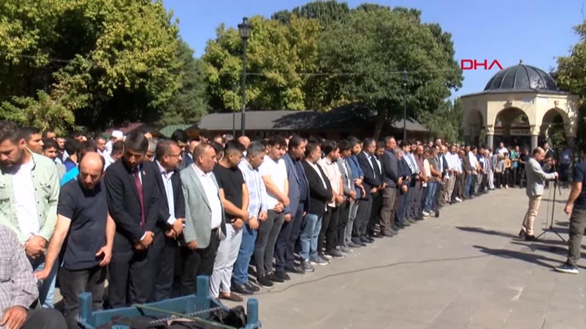 Gaziantep\'te Filistinliler İçin Gıyabi Cenaze Namazı Kılındı