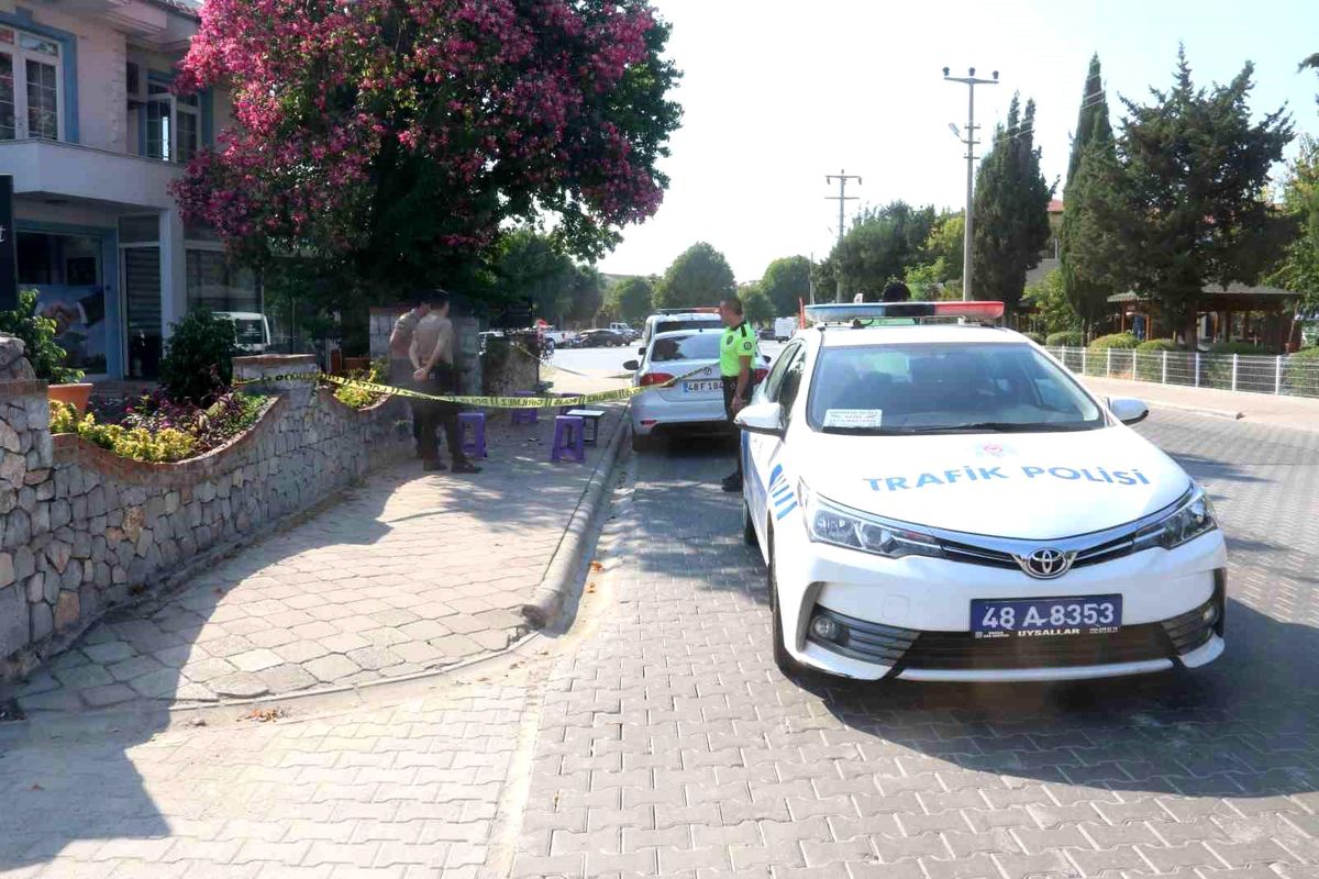 Fethiye\'de İş Arkadaşı Tarafından Tüfekle Vurulan Kişi Ağır Yaralandı