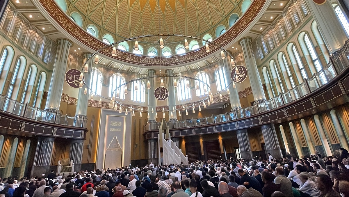 İstanbul\'da Filistin için gıyabi cenaze namazı kılındı